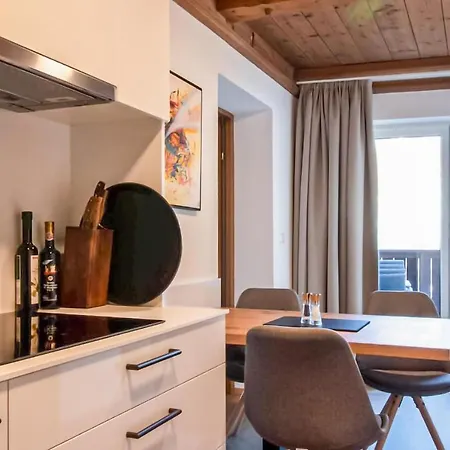 Appartement Beautiful In With Wifi And 2 Bedrooms *